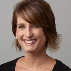 Photo of Jennifer Henry